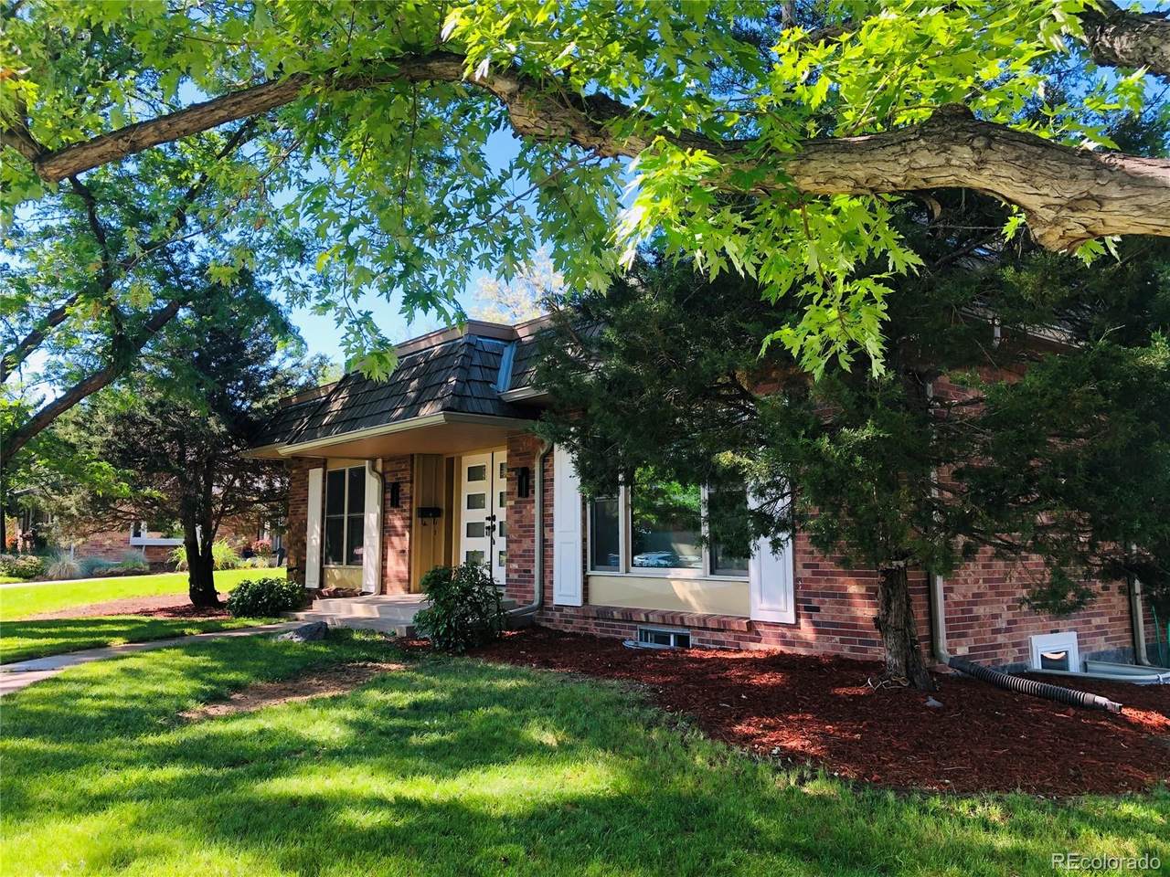 2501 Jasmine Street - Photo 1
