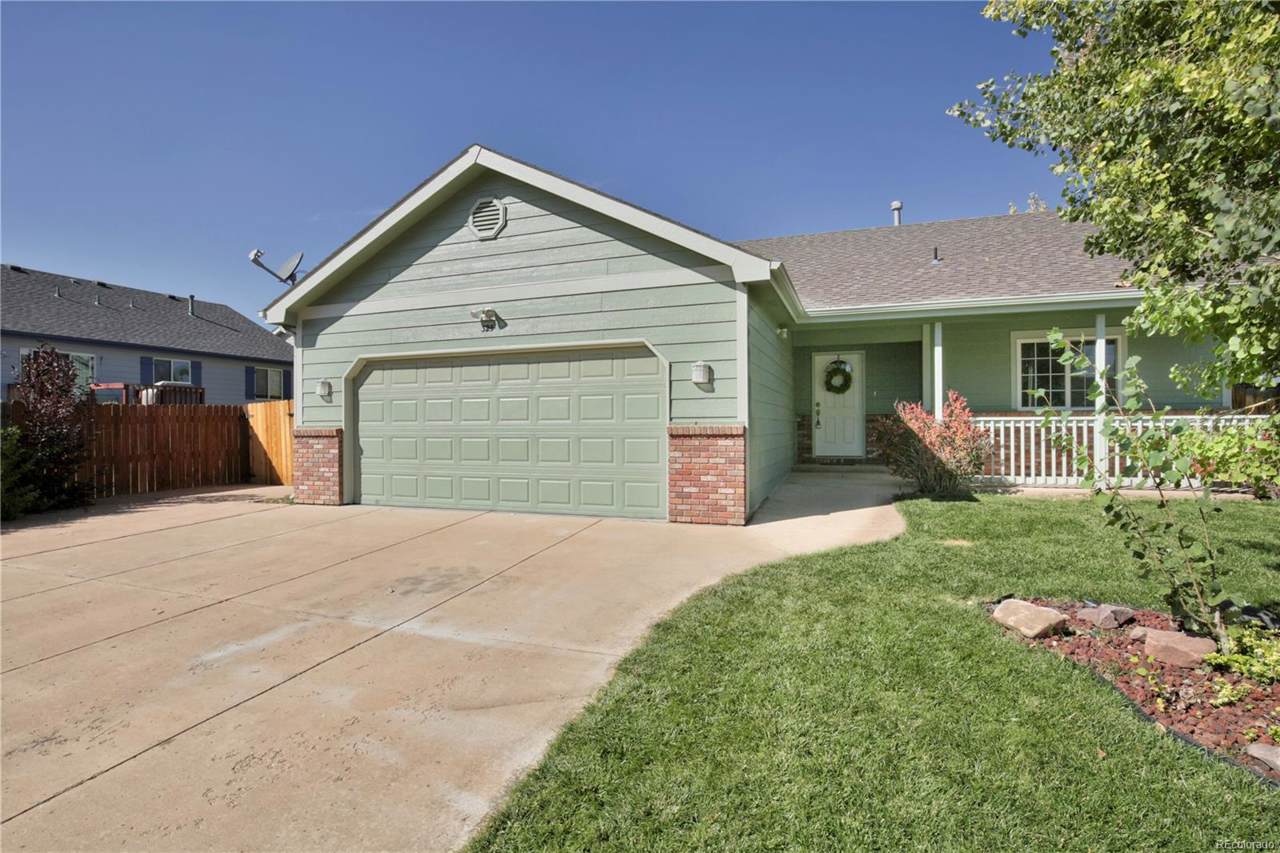 325 Riviera Lane - Photo 1