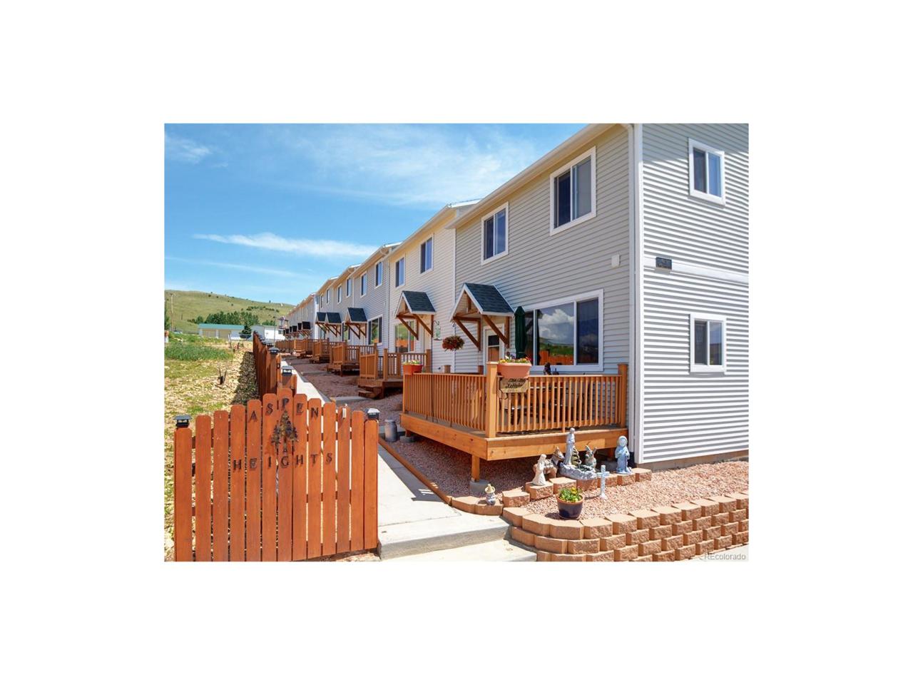 424 Golden Avenue - Photo 1