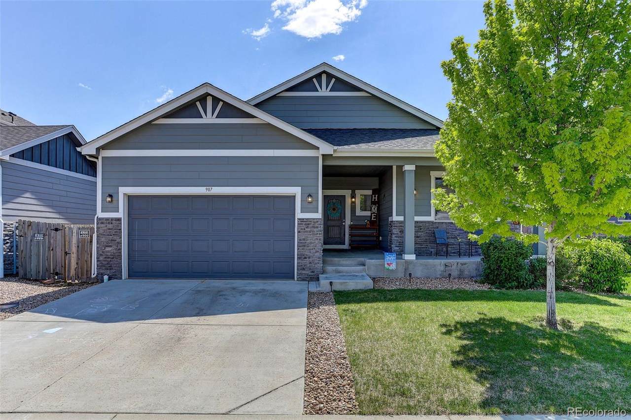 907 Prairie Drive - Photo 1