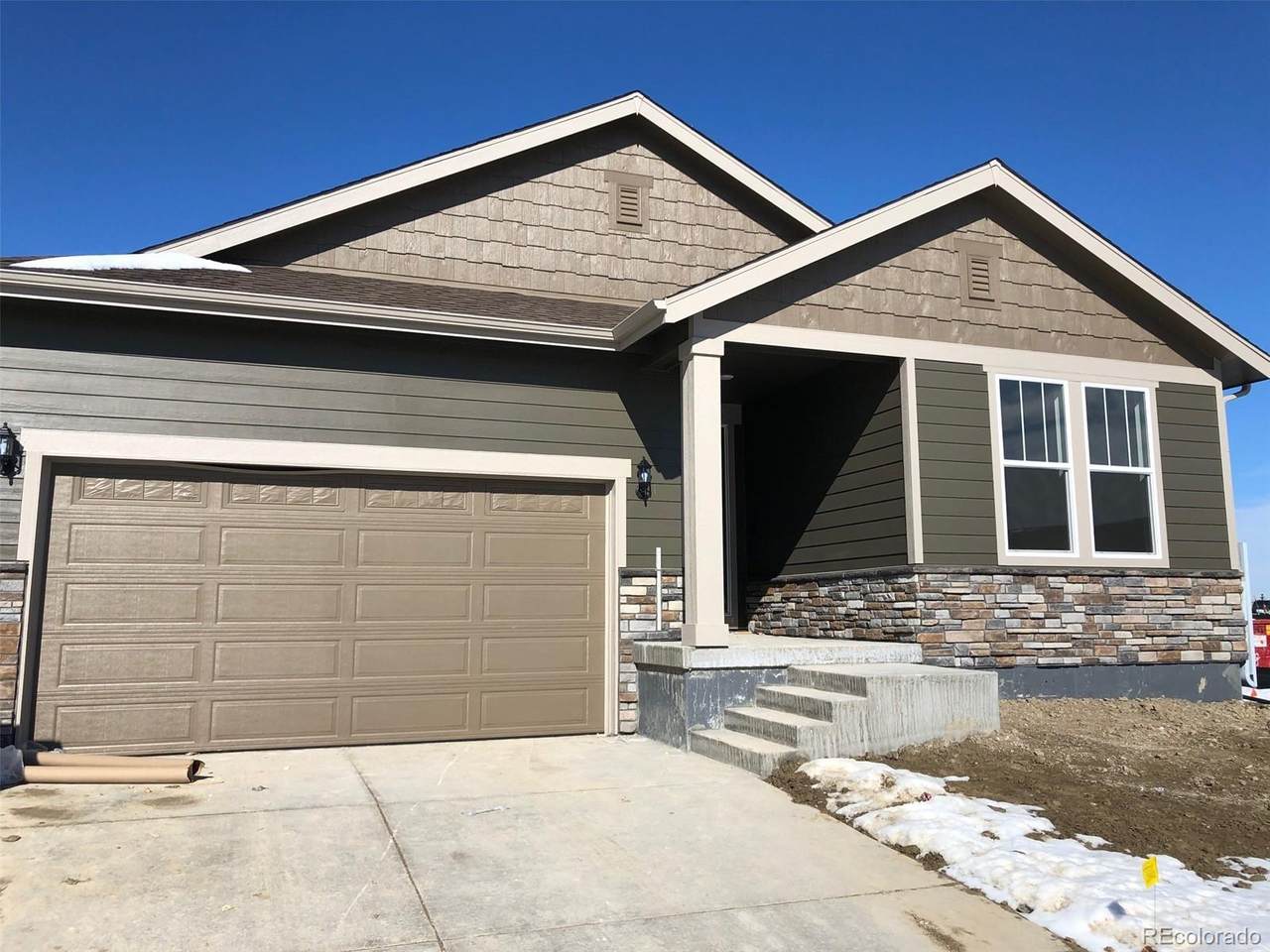 511 176th Avenue - Photo 1