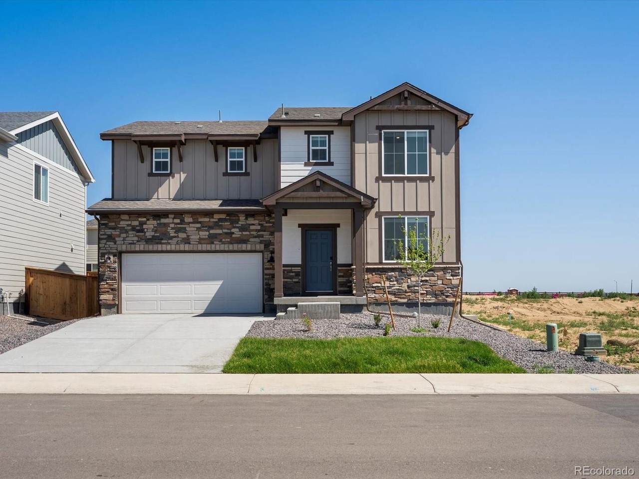 4681 Sunsplash Way - Photo 1
