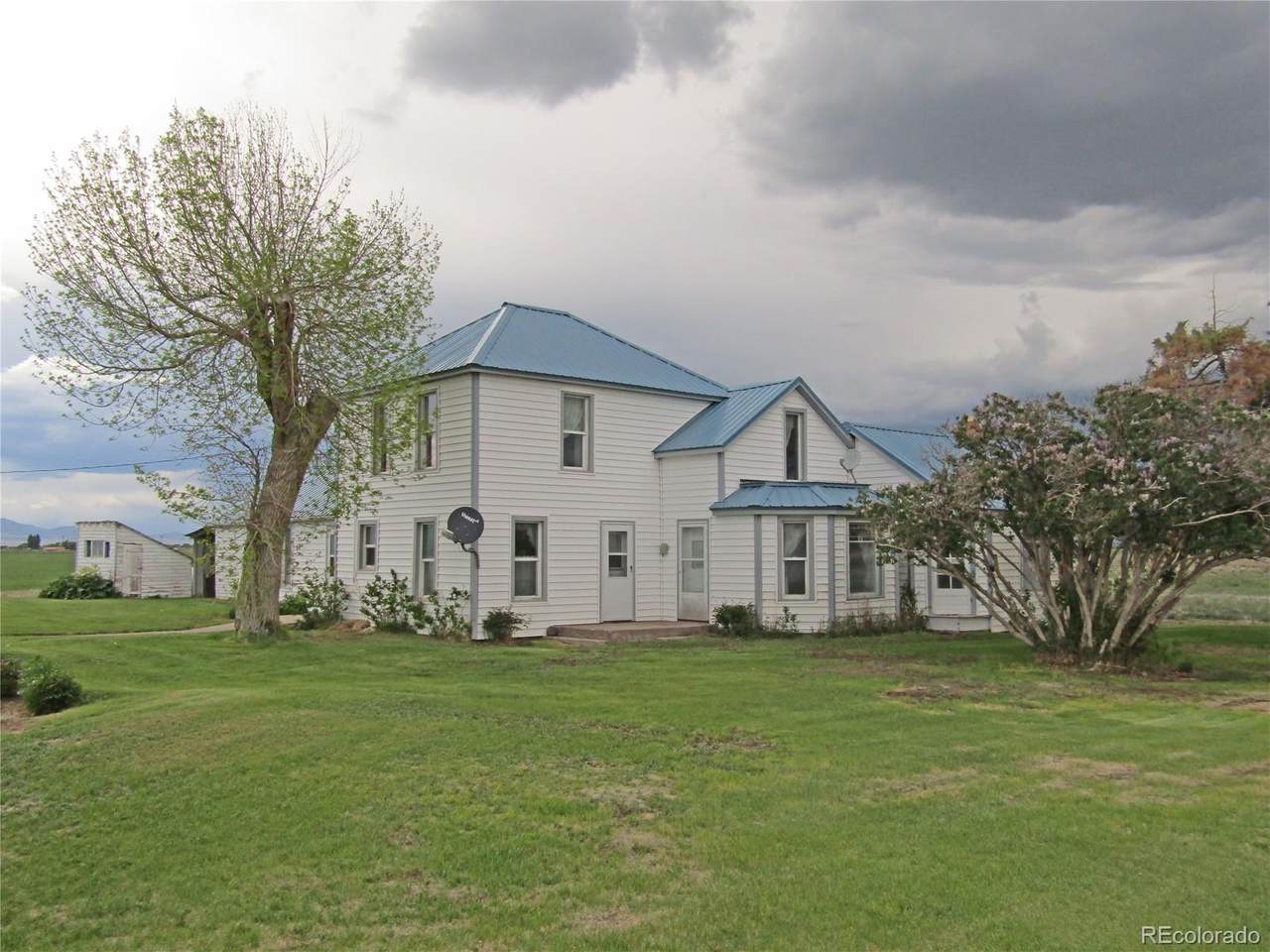 1089 County Road 3 East - Photo 1