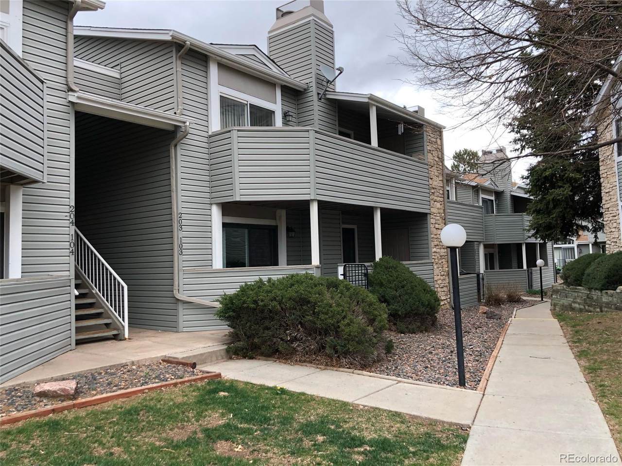 922 Walden Street - Photo 1