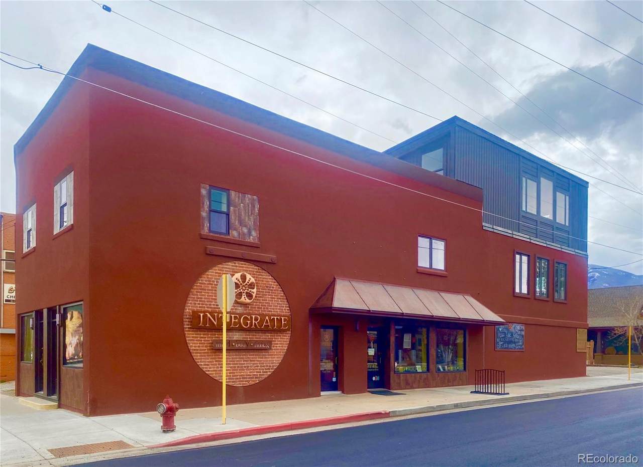 305 G Street - Photo 1