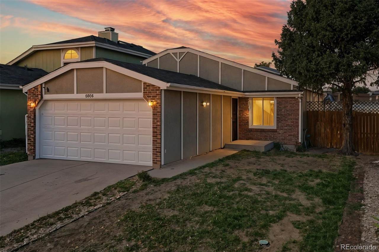 5055 112th Court - Photo 1