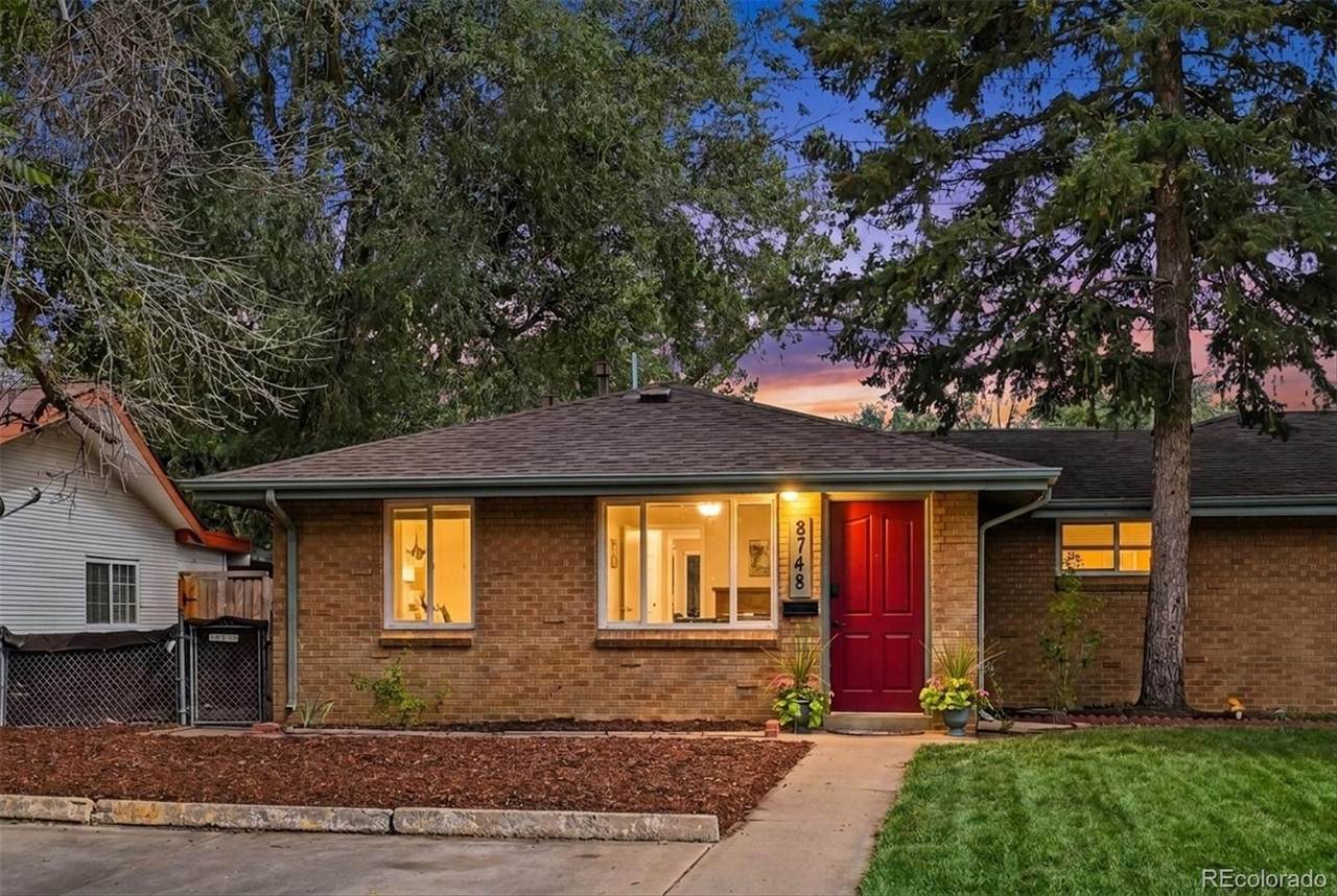 8748 46th Avenue - Photo 1