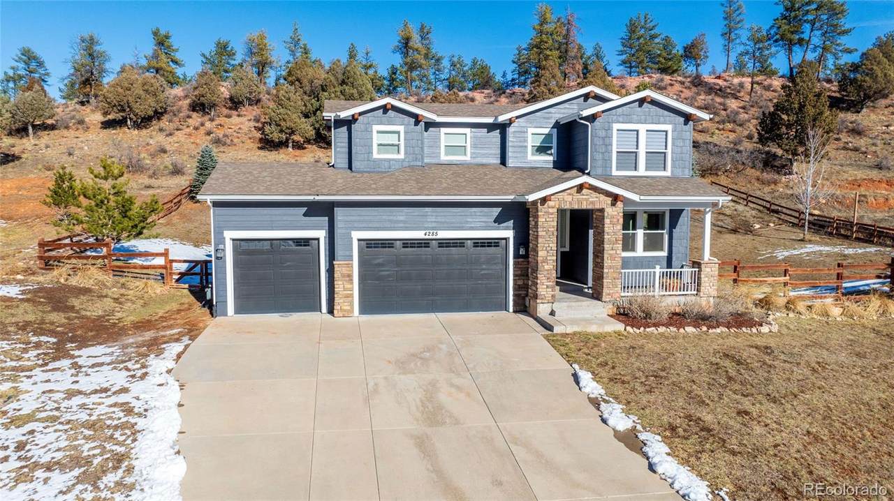 4285 Mohawk Drive - Photo 1