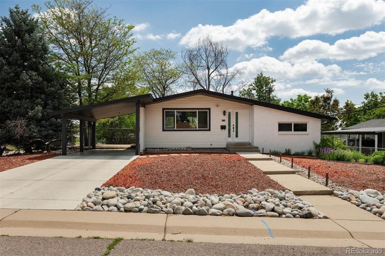 8370 Quivira Drive - Photo 1