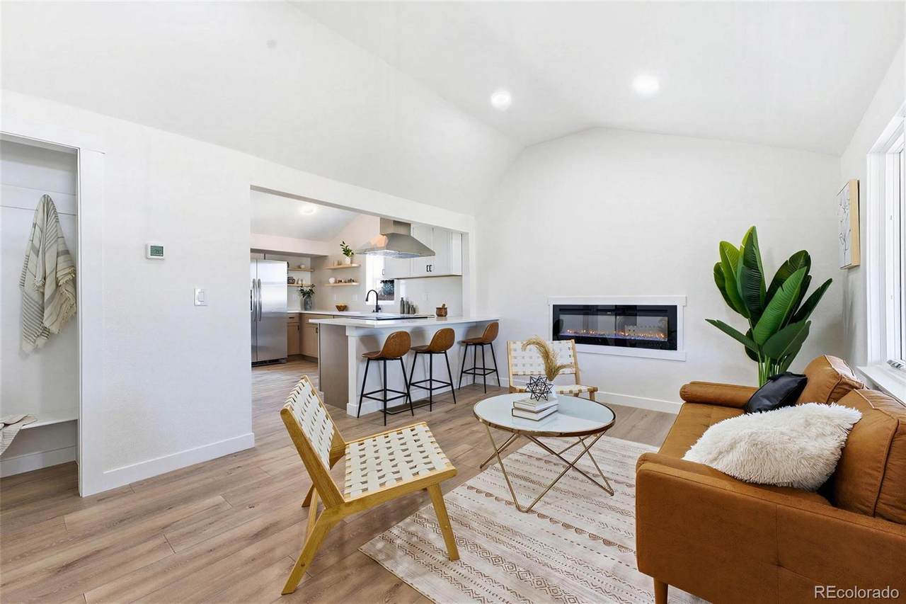 6608 Hooker Street - Photo 1