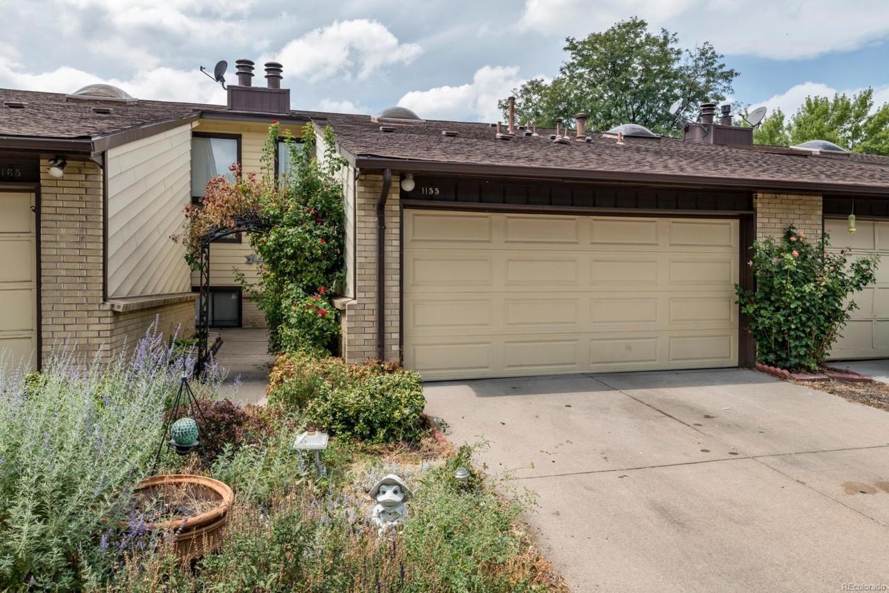 1155 Newland Street - Photo 1