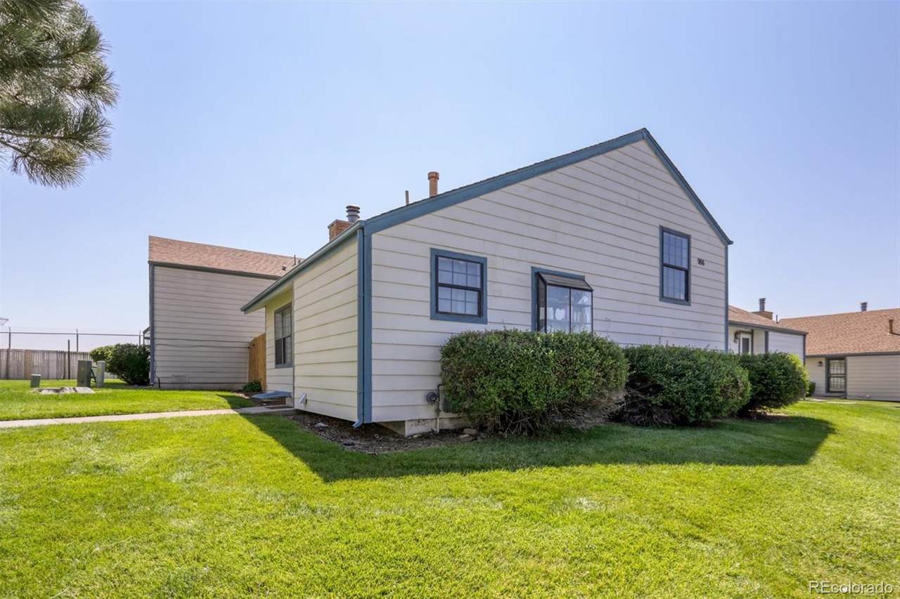 986 Zeno Way - Photo 1