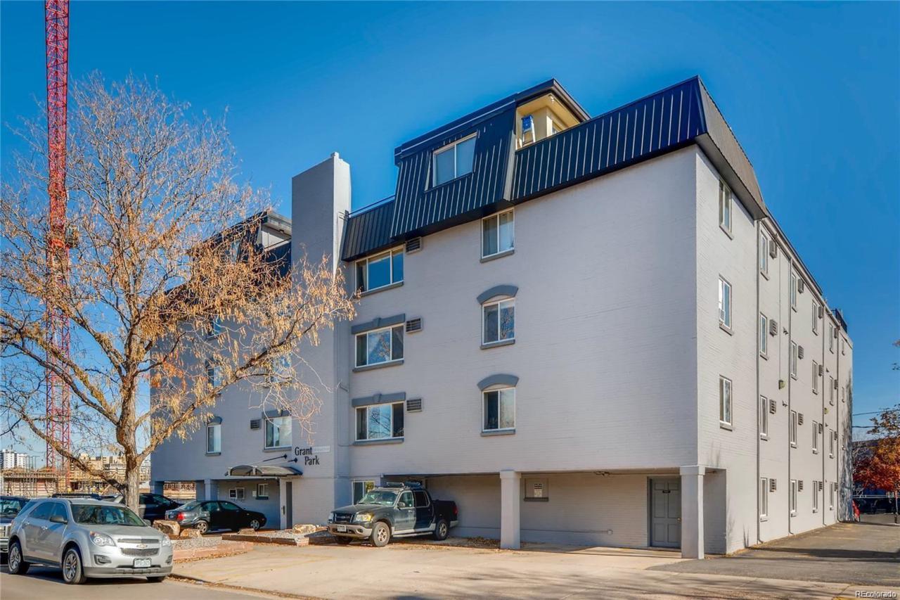 336 Grant Street - Photo 1