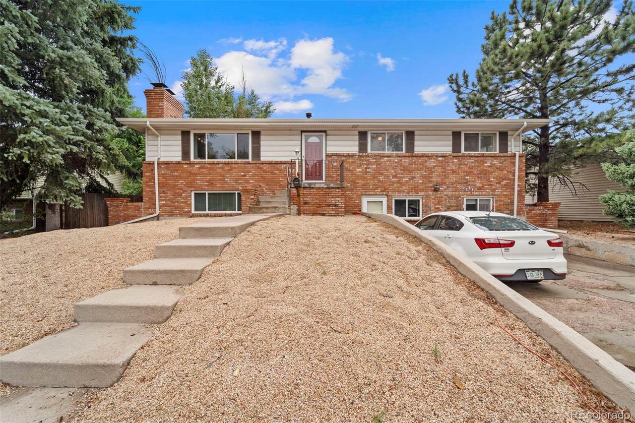 2352 Circle - Photo 1