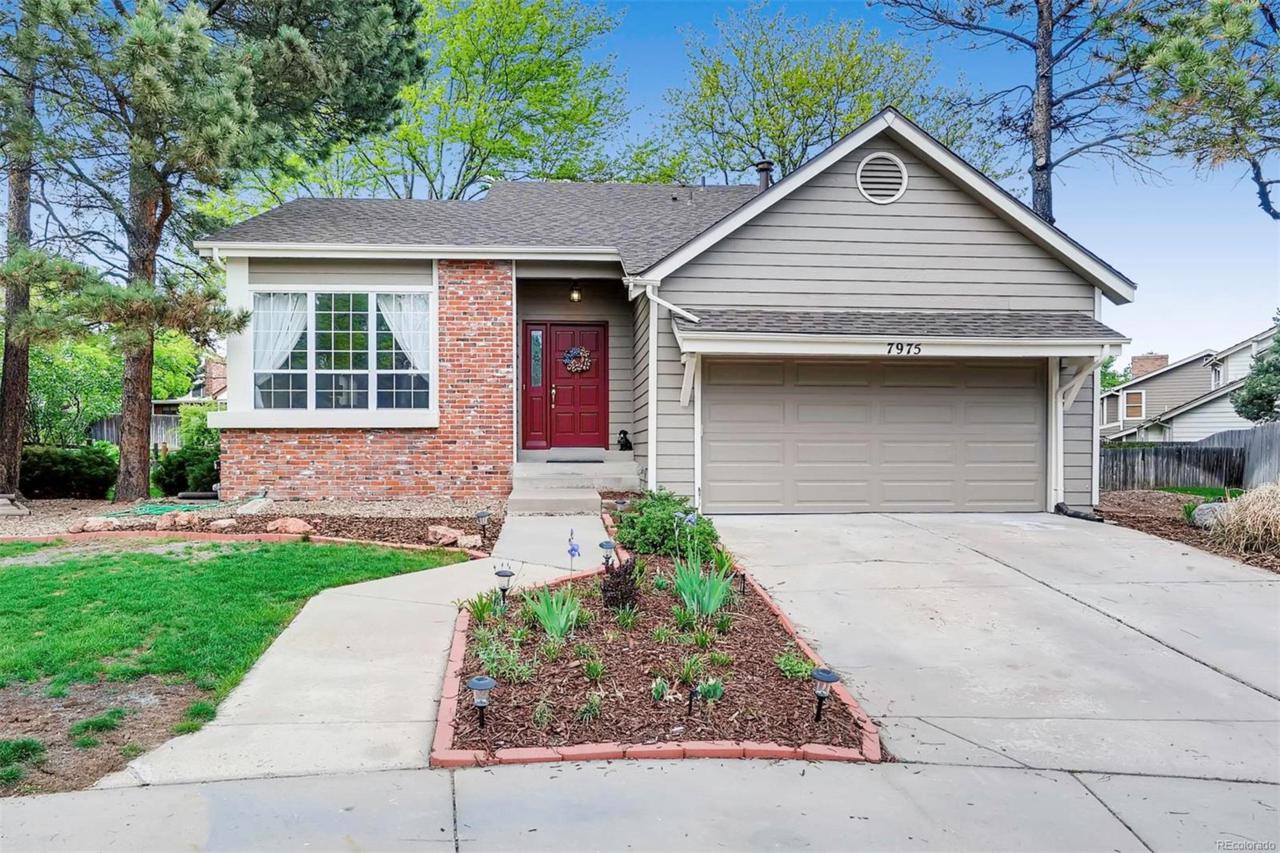 7975 Gaylord Way - Photo 1