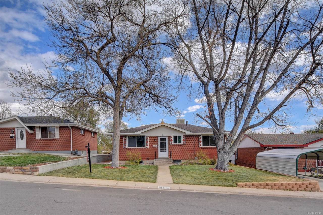 184 Young Court - Photo 1