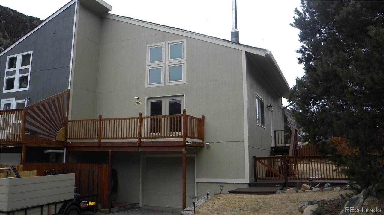 202 Skyline Road - Photo 1