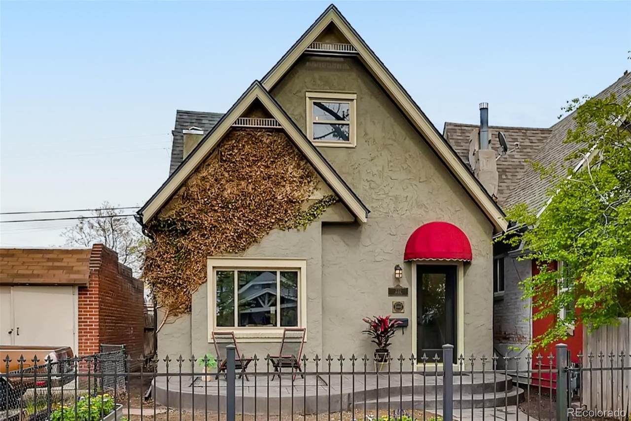 232 Delaware Street - Photo 1