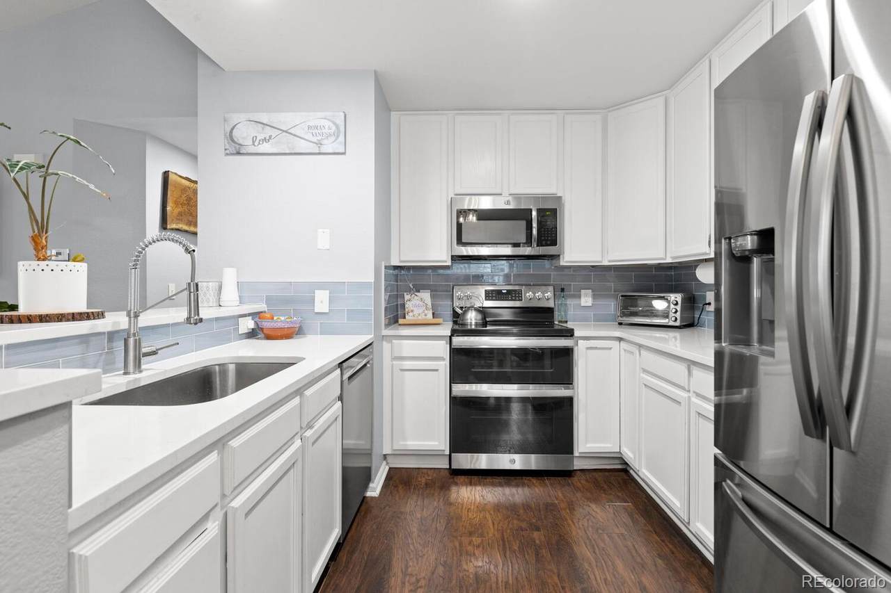 4385 Balsam Street - Photo 1