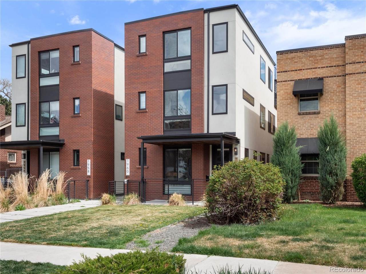 1960 Columbine Street - Photo 1