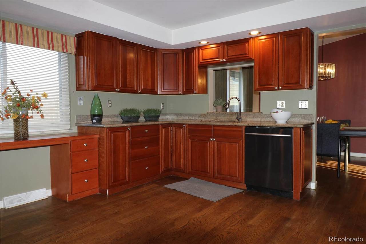 6222 Ash Circle - Photo 1