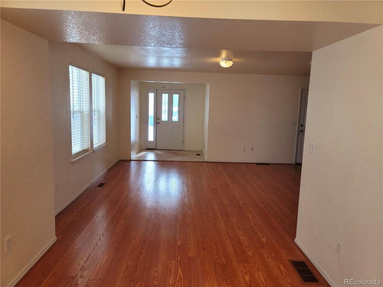 428 Sterling Lane - Photo 1