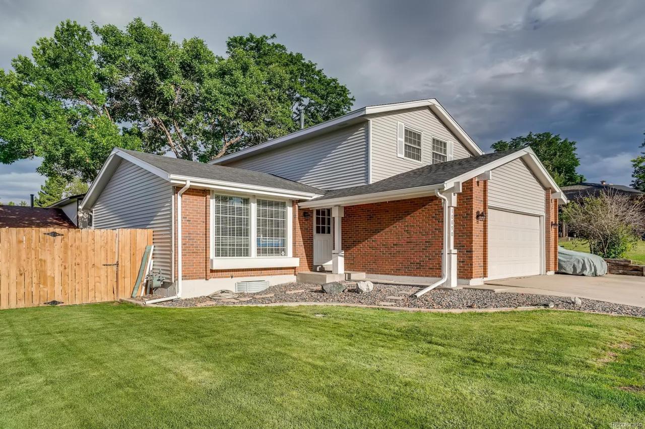 10890 Utica Street - Photo 1
