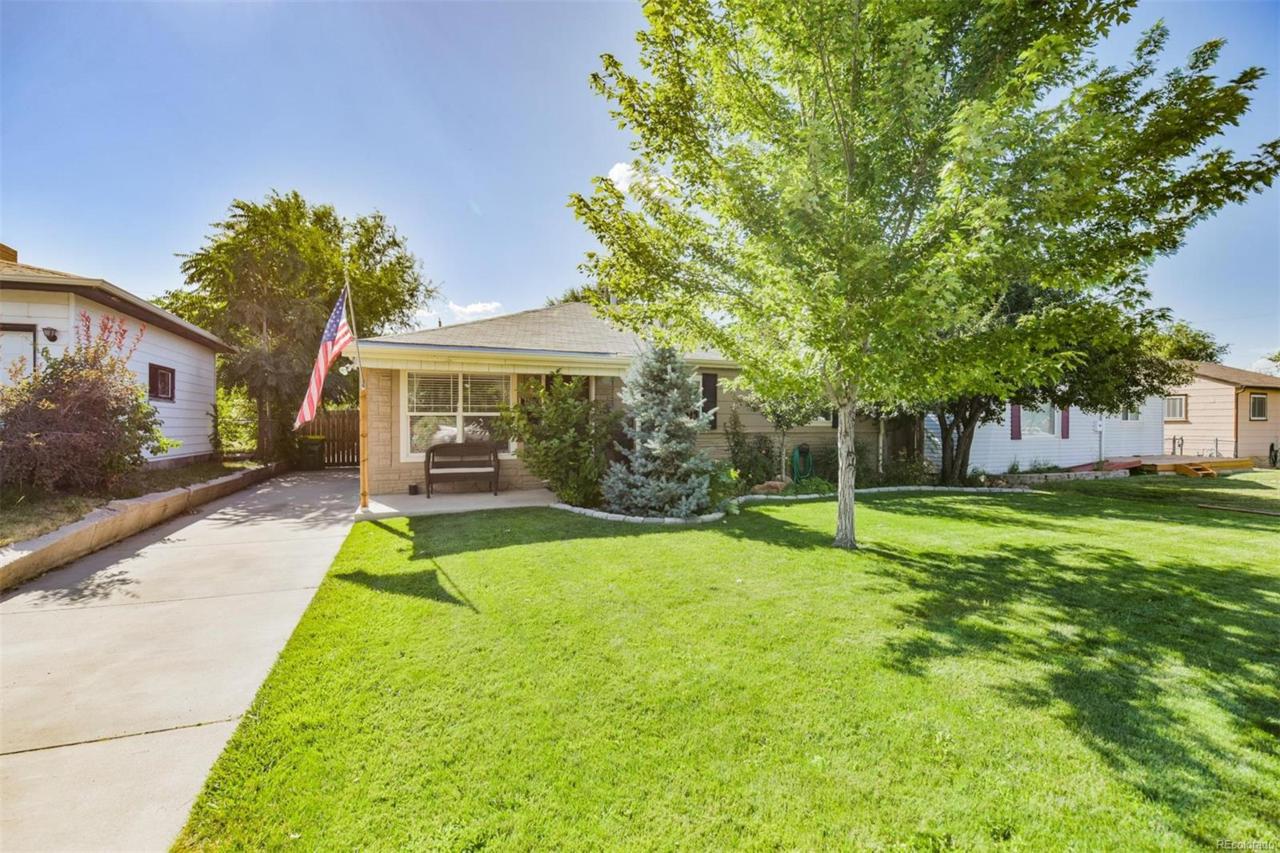 2269 Geneva Street - Photo 1