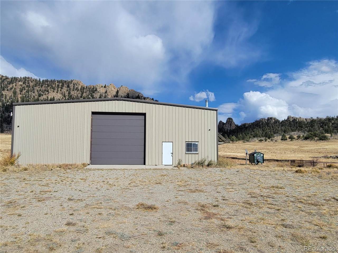 940 Puma Hills Road - Photo 1