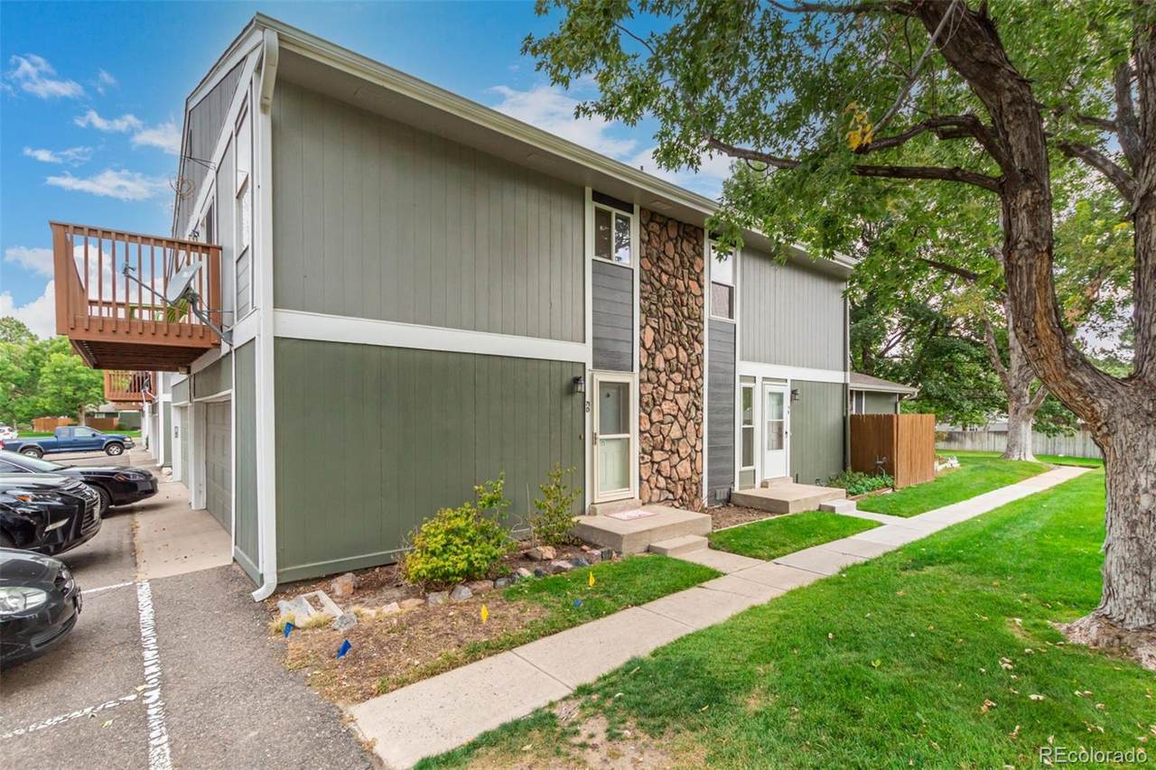 10001 Evans Avenue - Photo 1