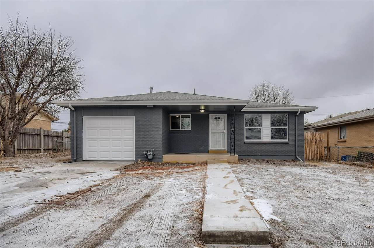 2633 Billings Street - Photo 1