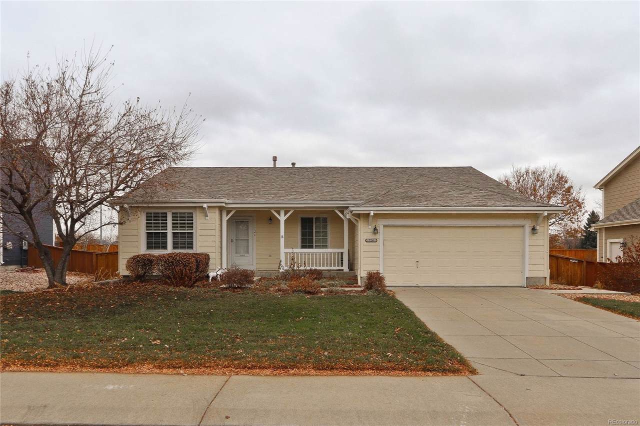 726 Folklore Avenue - Photo 1