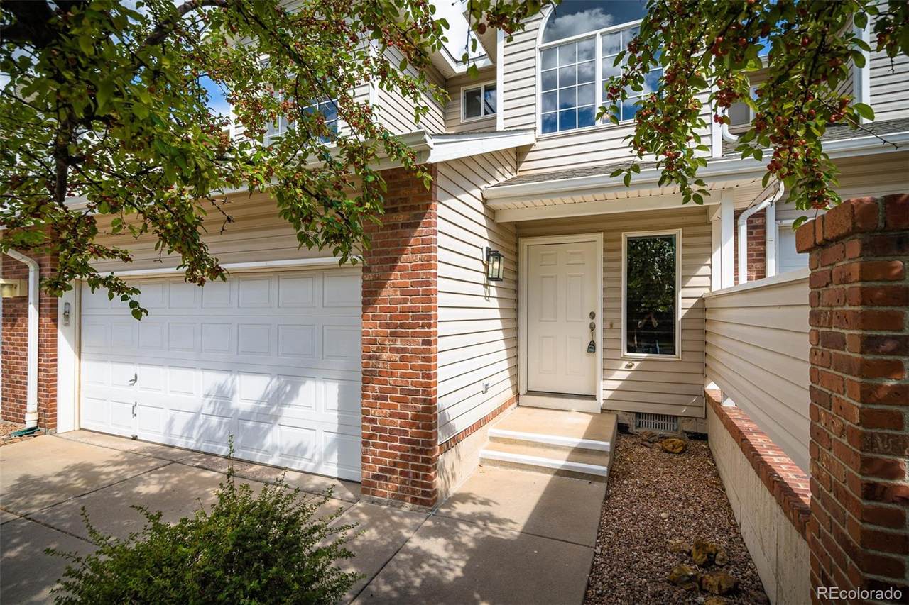 1742 Victorian Point - Photo 1