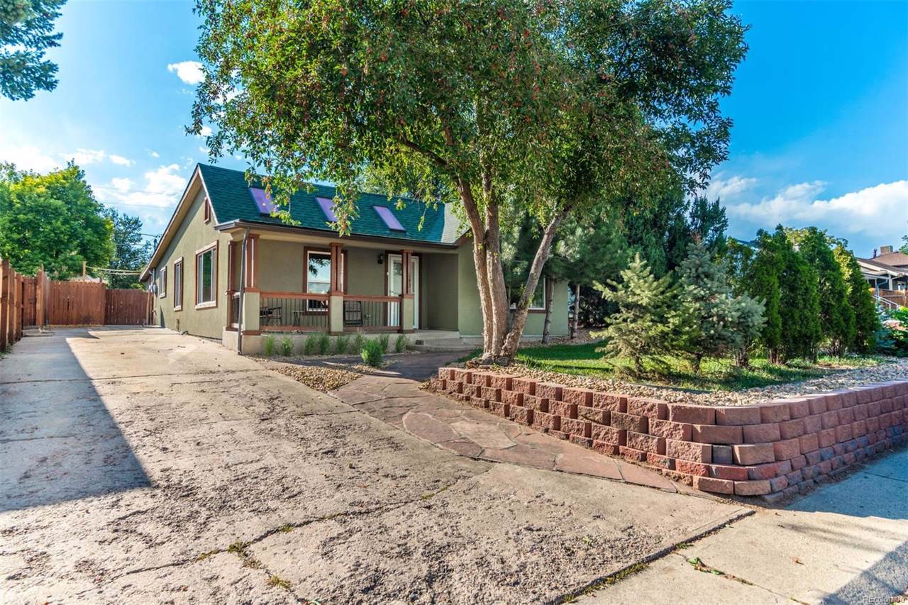 143 Perry Street - Photo 1