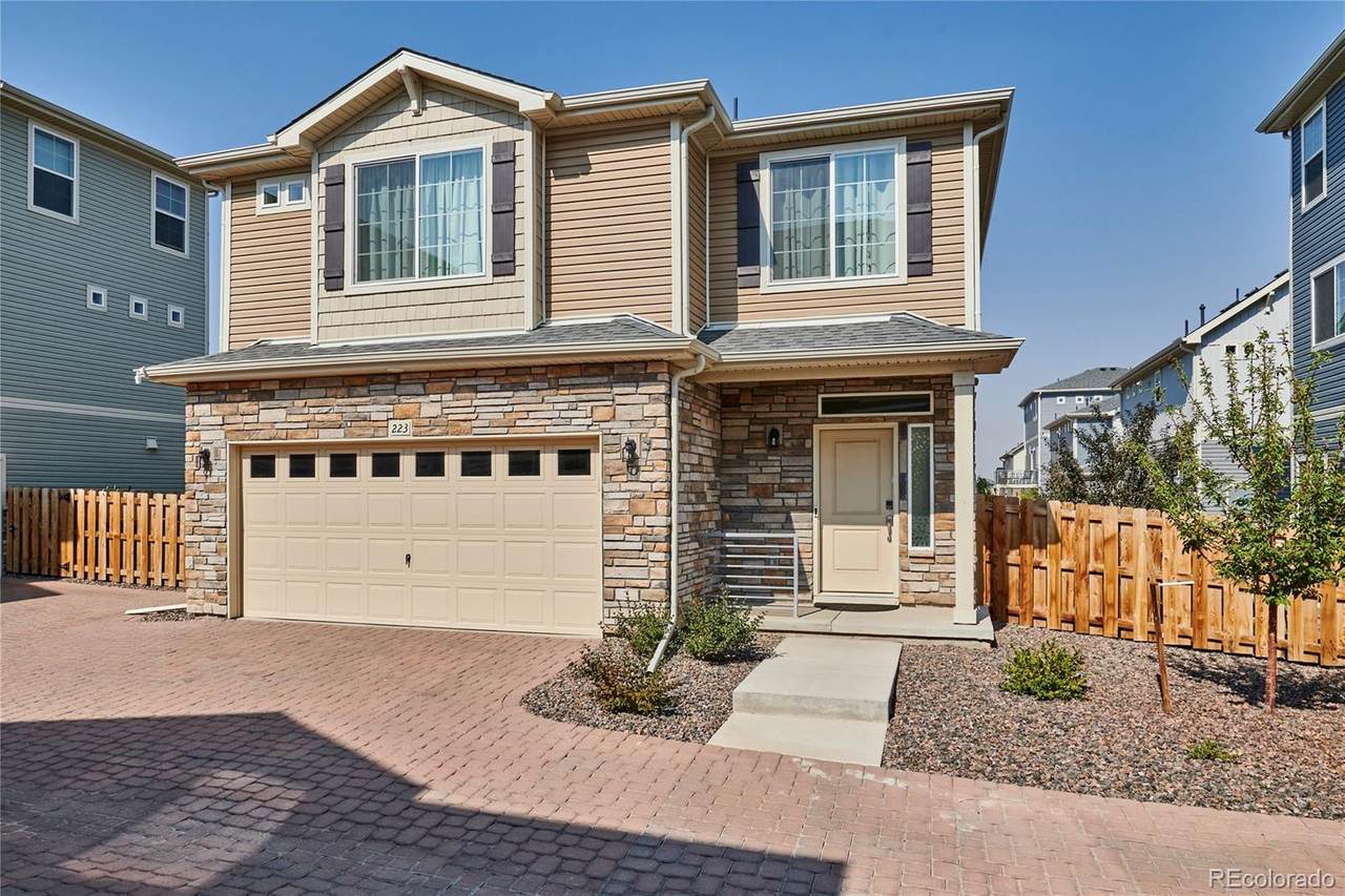 223 Oak Hill Street - Photo 1