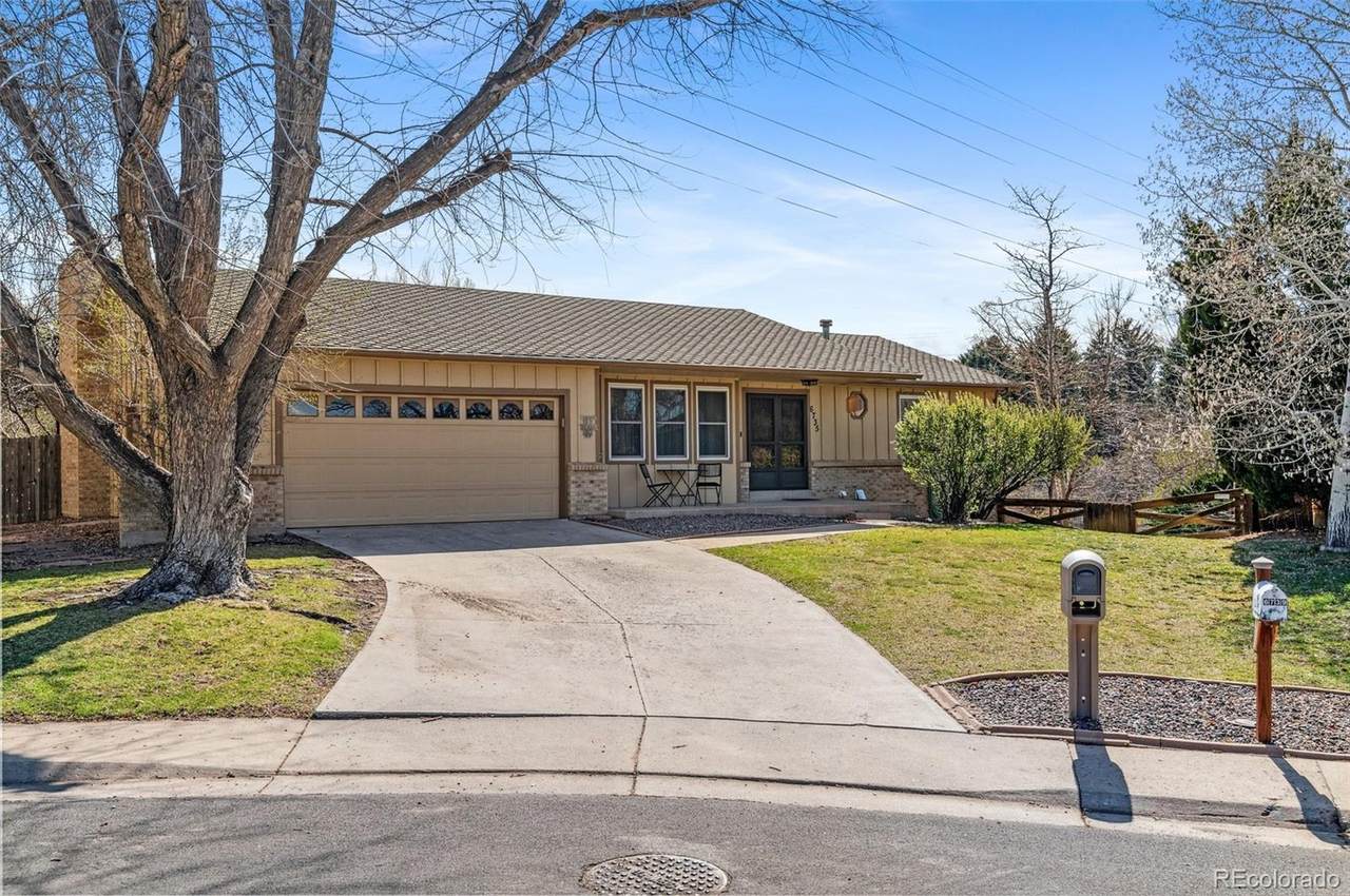 6735 Lake Circle - Photo 1
