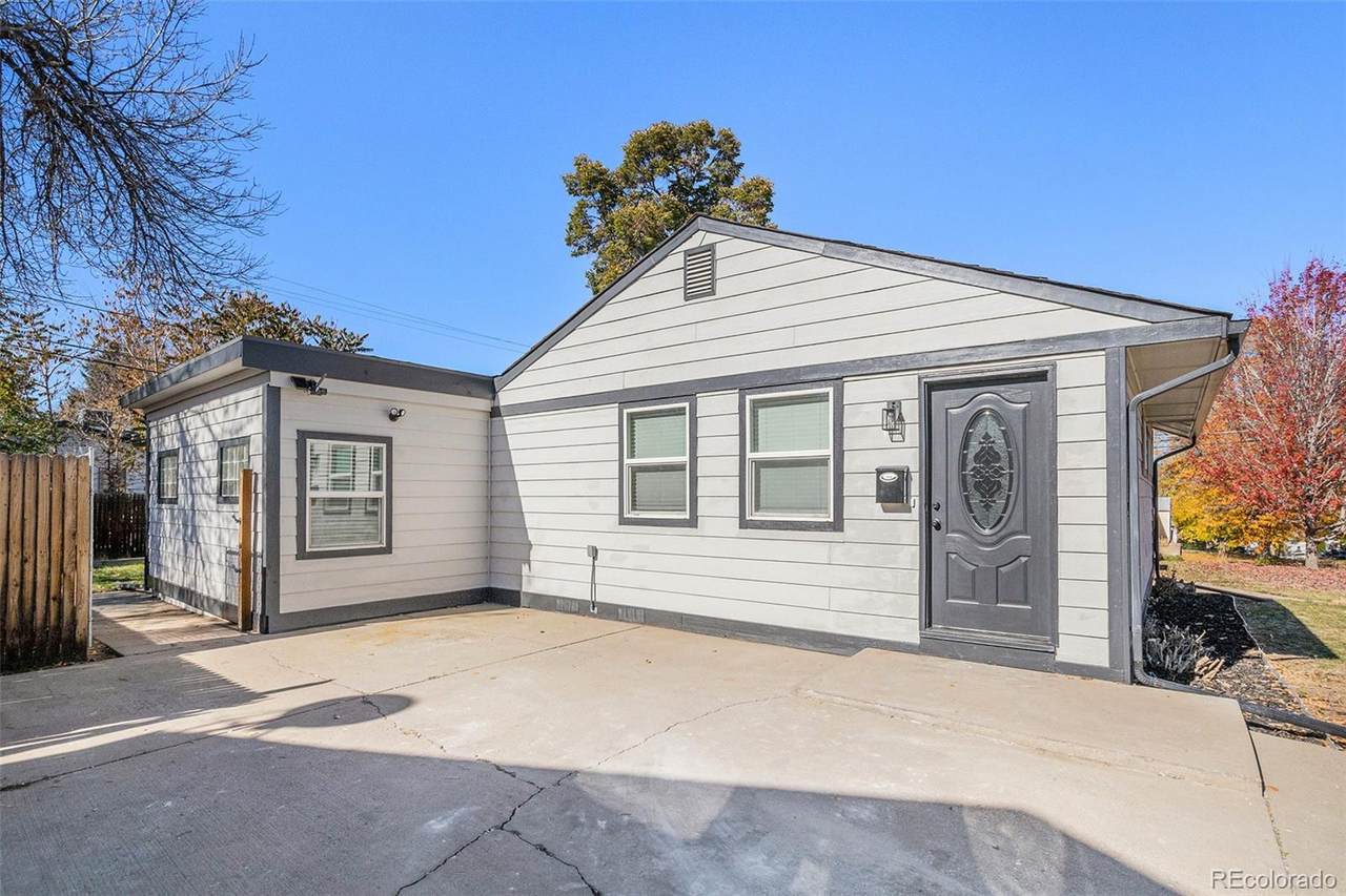 1715 Umatilla Street - Photo 1