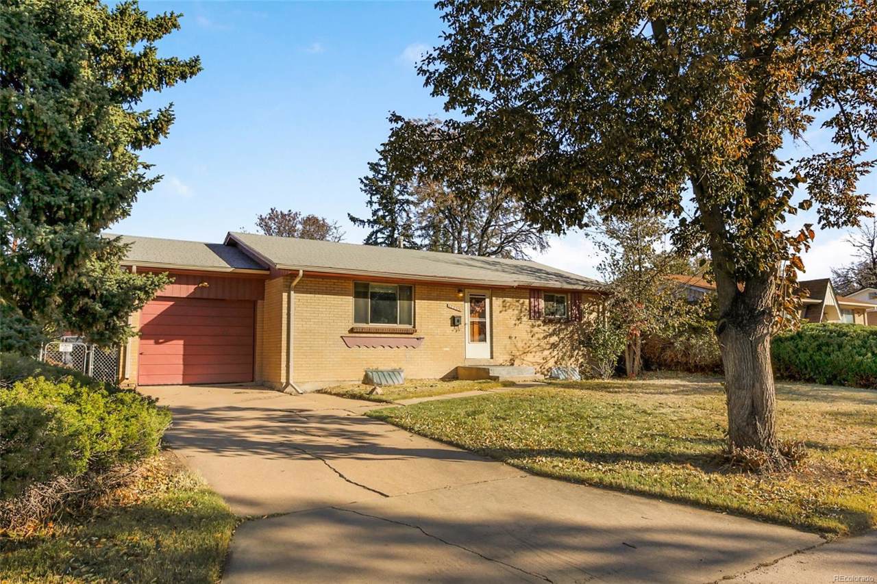 12255 Dakota Avenue - Photo 1