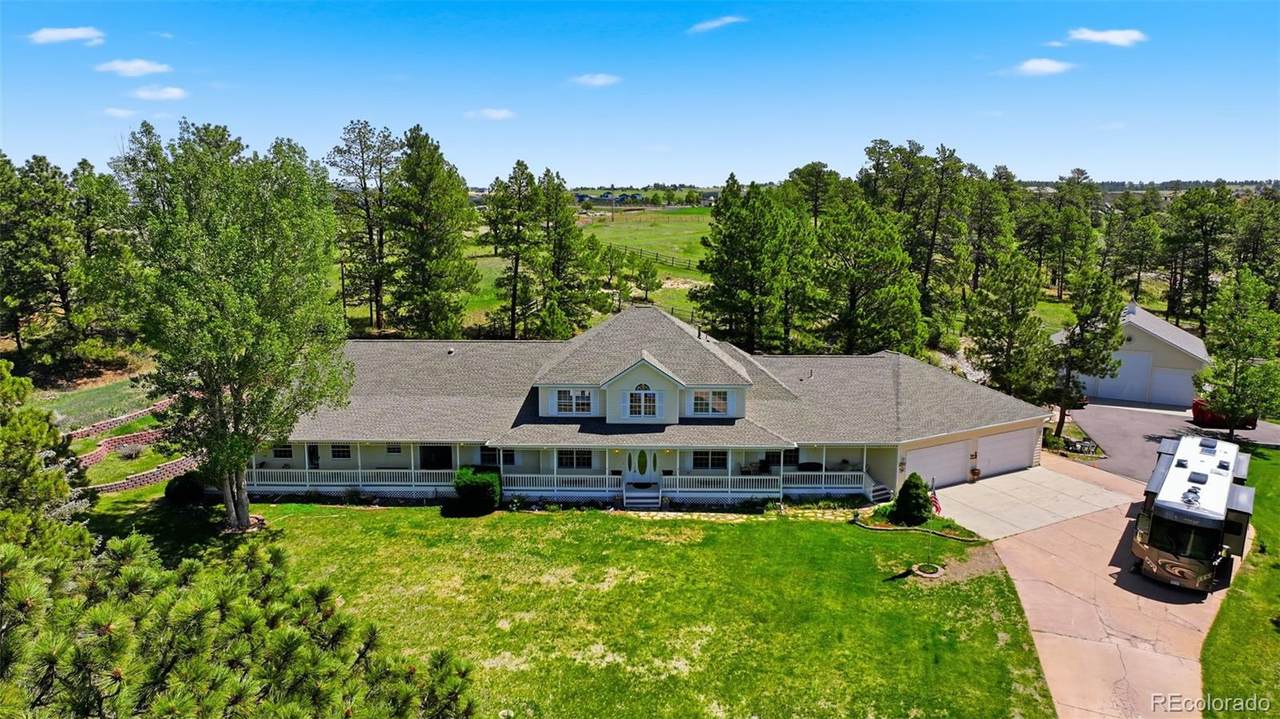 7550 Village Road - Photo 1