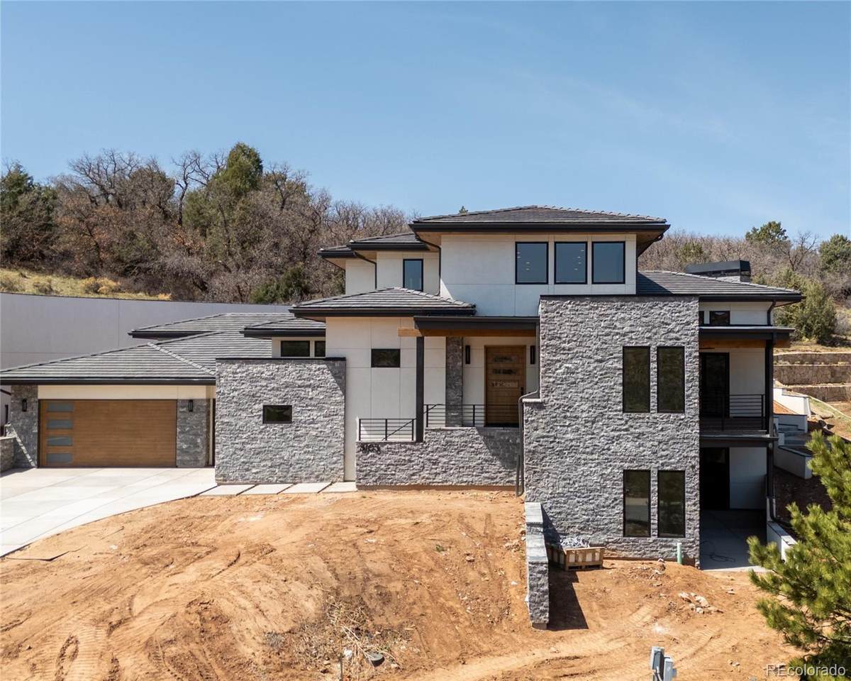 8103 Raphael Lane - Photo 1