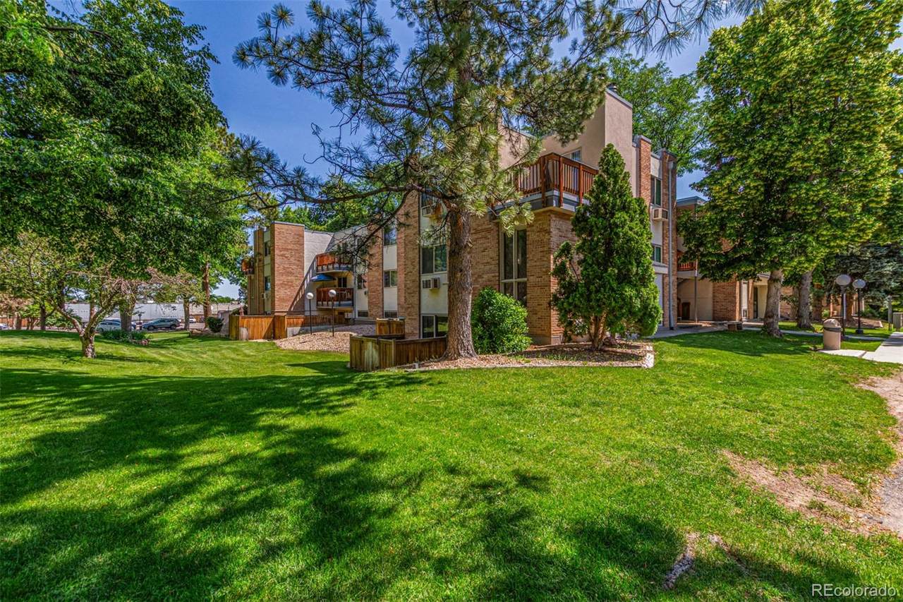 6455 Bates Avenue - Photo 1