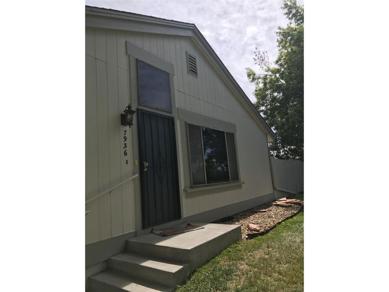 7936 90th Avenue - Photo 1
