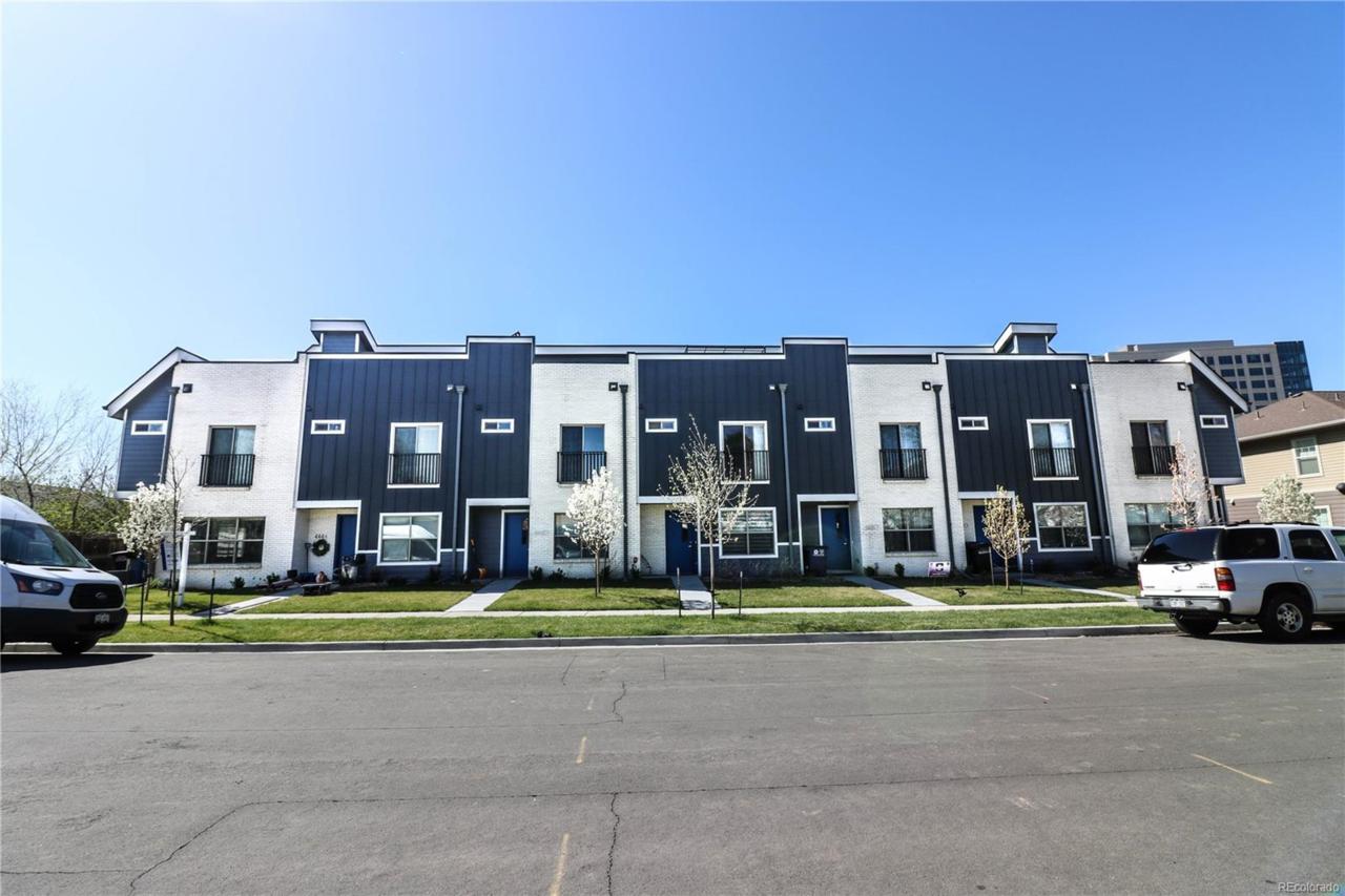 4401 Jewell Avenue - Photo 1