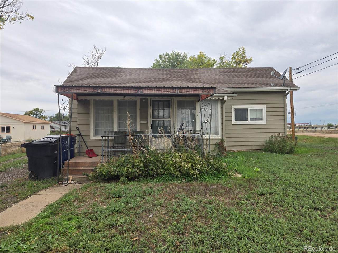 721 Cherry Avenue - Photo 1