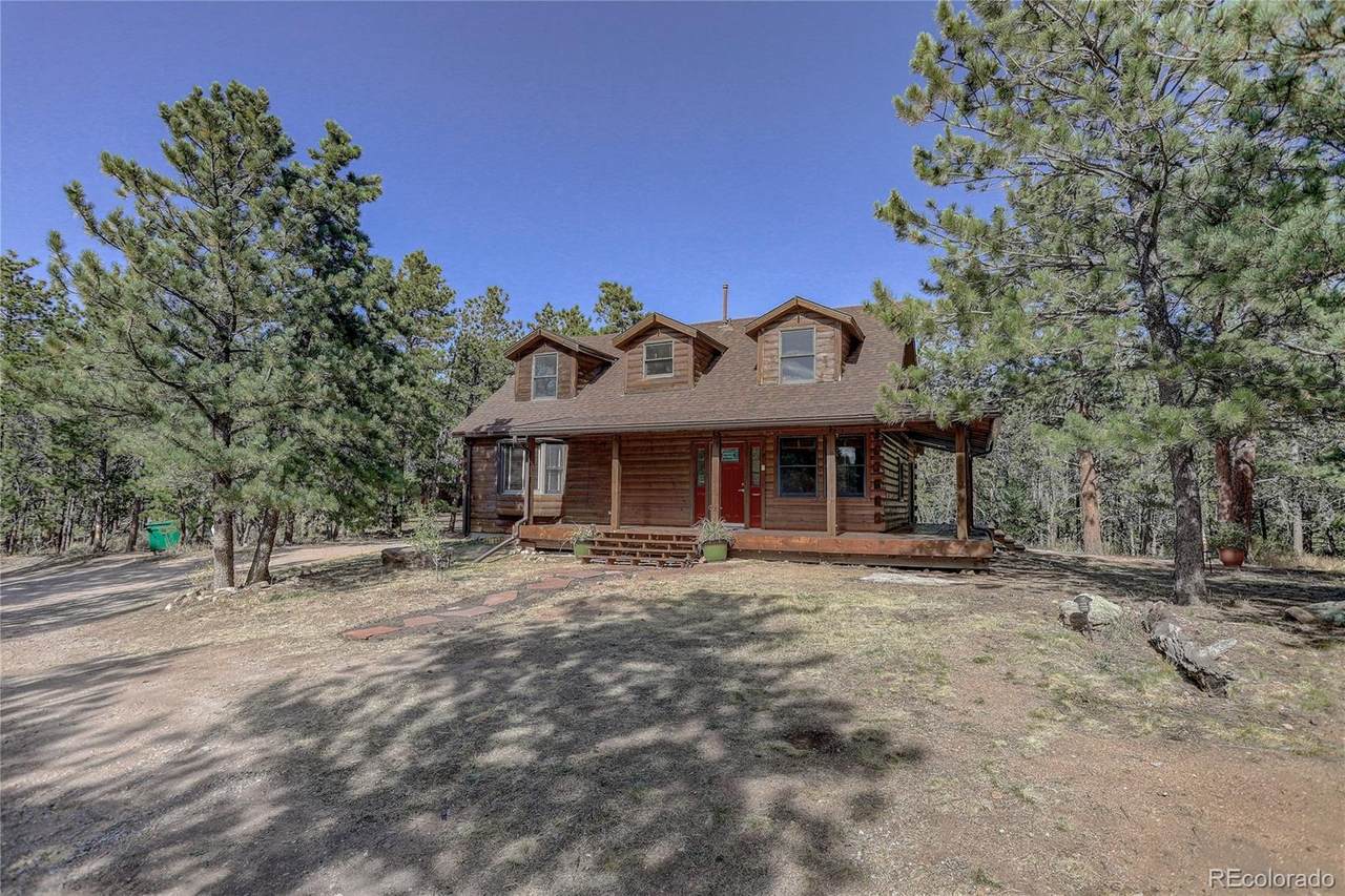 220 Spruce Drive - Photo 1