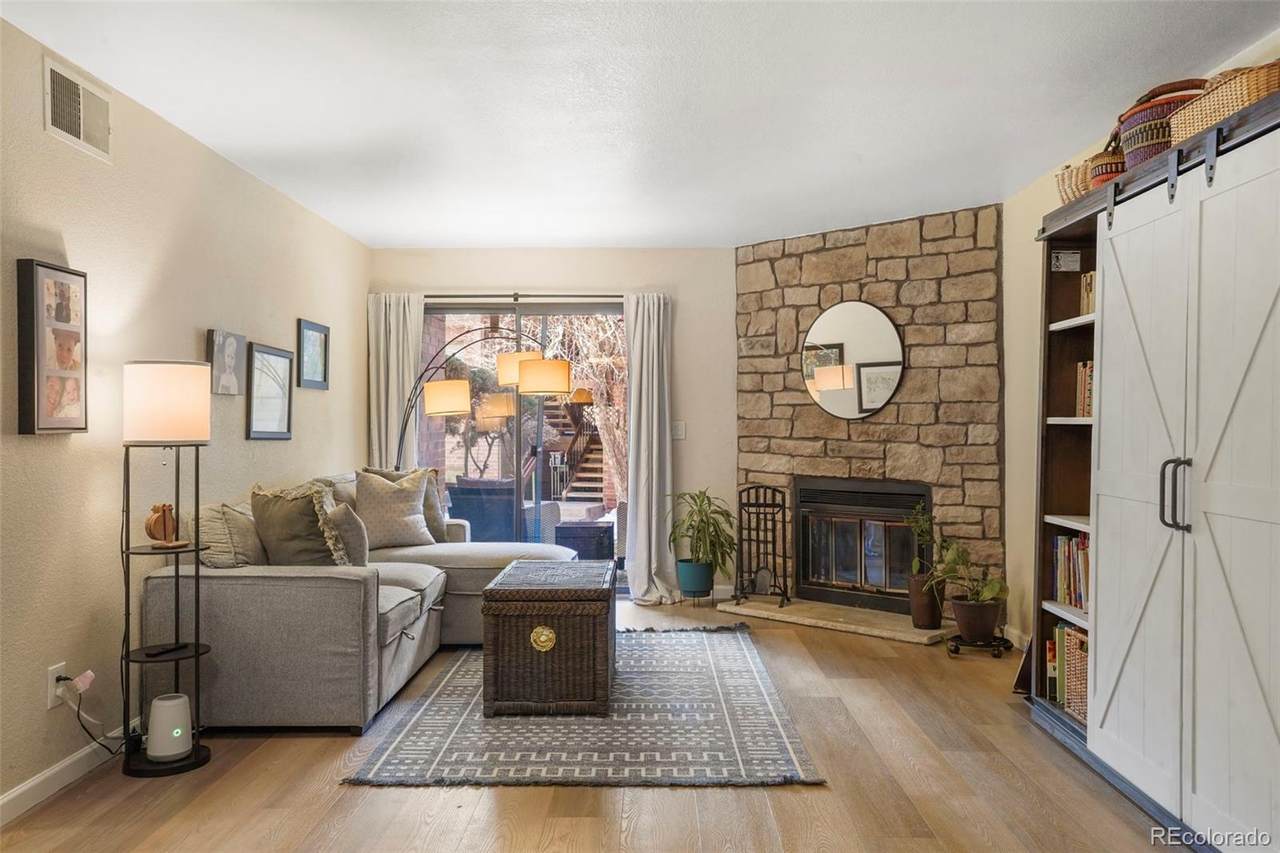 416 Wright Street - Photo 1