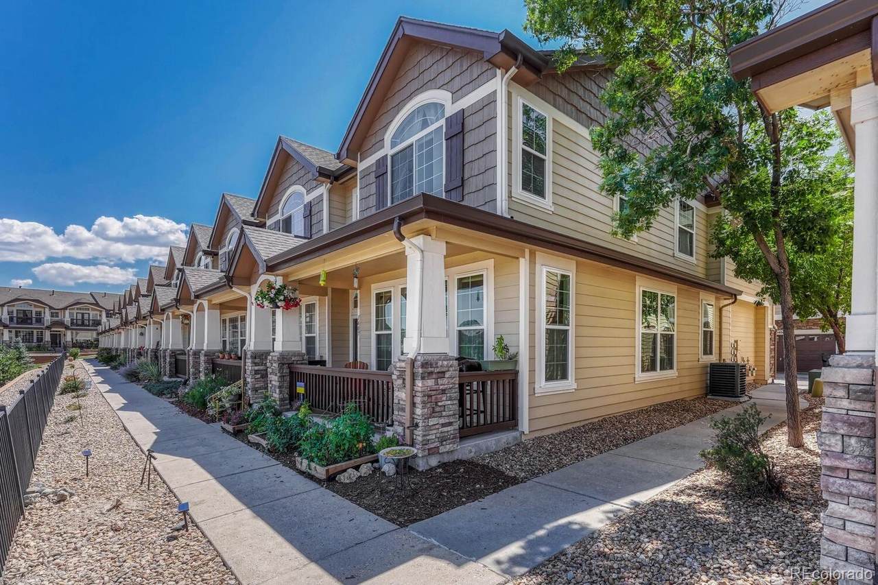 1407 Turnberry Drive - Photo 1