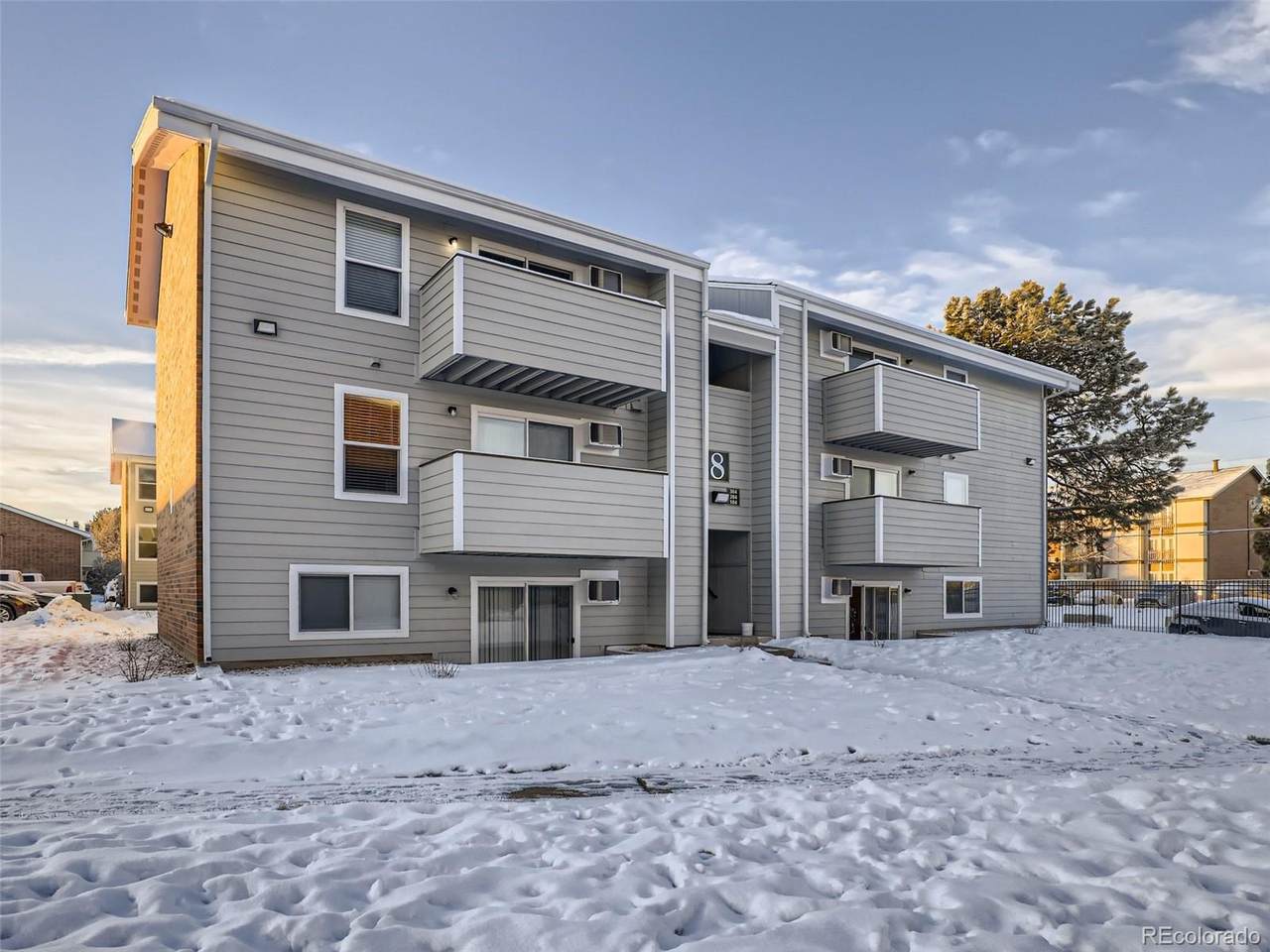 10150 Virginia Avenue - Photo 1