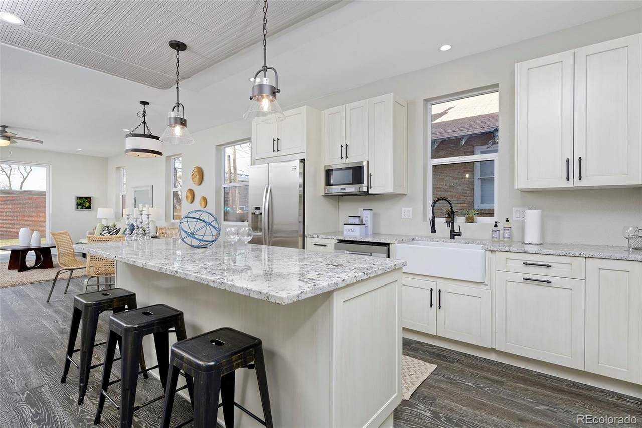 1449 Ivy Street - Photo 1