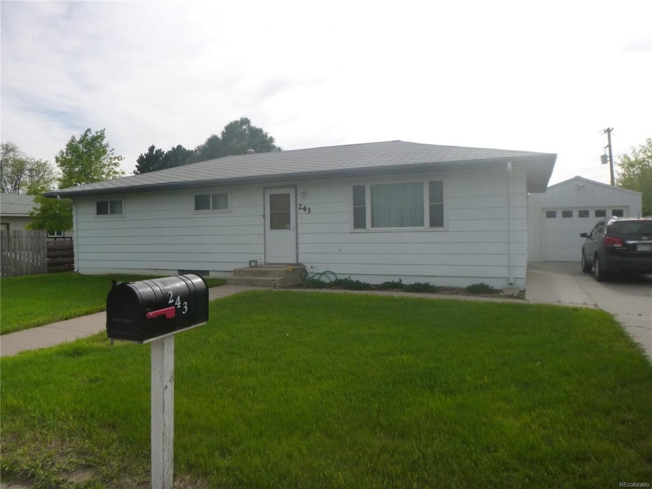 243 Lincoln - Photo 1